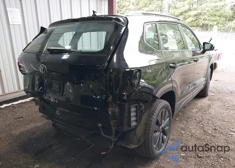 2022 Volkswagen Taos 1.5T S z USA, uszkodzony, nr VIN 3VVCX7B24NM049725